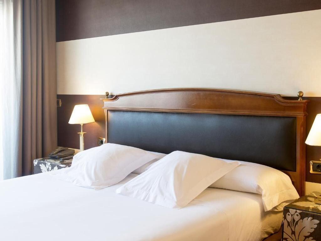 Oca Ipanema Hotel Vigo Exterior photo