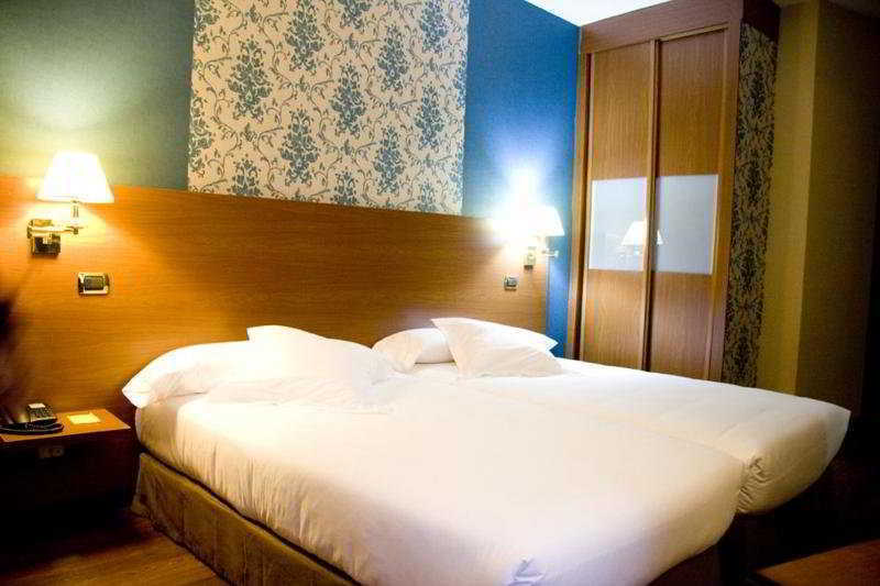 Oca Ipanema Hotel Vigo Room photo